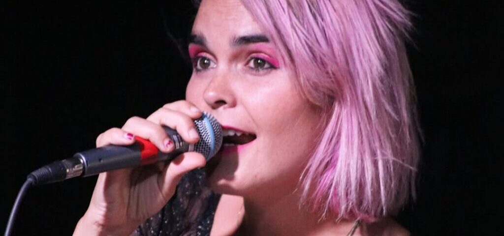 💕💕#R3venta2💕💕@camila_moreno_ se presentó en concierto por primera vez en @beatpueblamx 😎 te