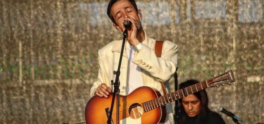 🌞🌞 #R3venta2 🌞🌞@memetronic se presentó en el escenario Templo en el festival @tecatecomuna (2)